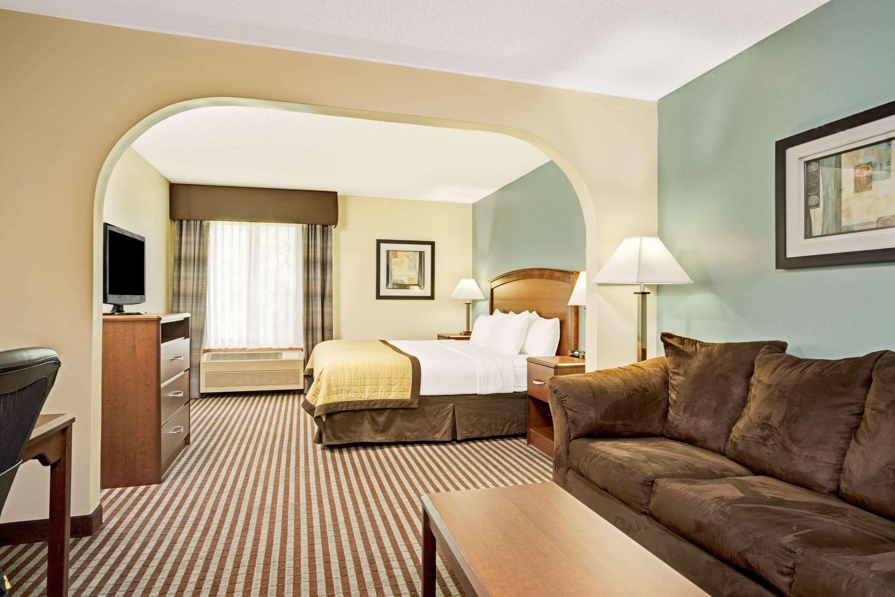 Baymont By Wyndham Wahpeton Hotel Bagian luar foto